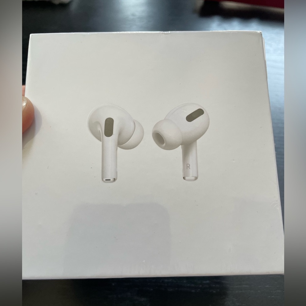 Apple AirPods Pro Brand New Sealed in Box